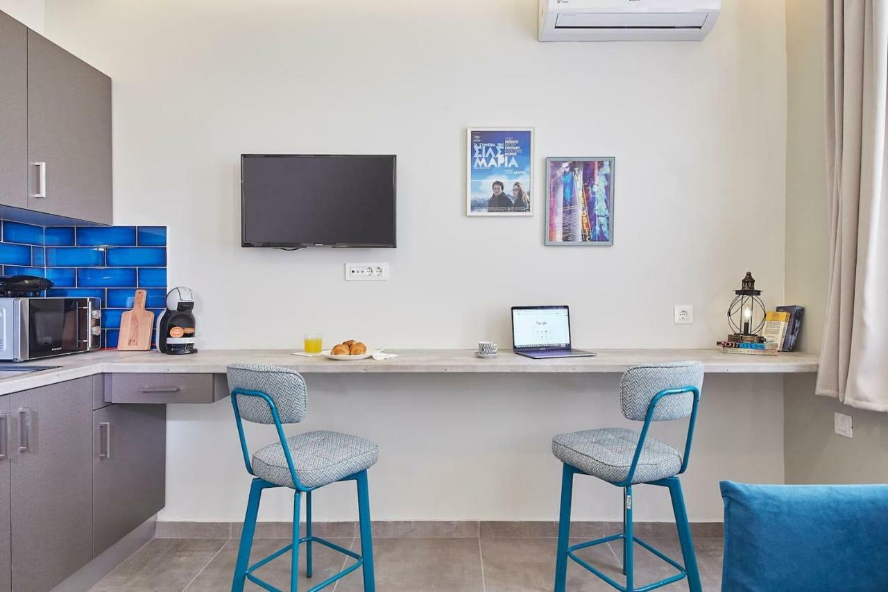 Live In A Funky & Renovated Studio Near Acropolis Athens Exterior photo